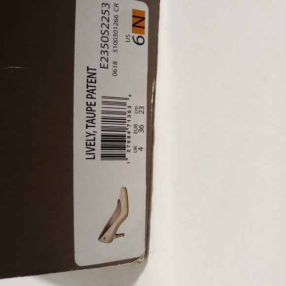 Life Stride LIVELY Dress Pump in Taupe | 6 US - Picture 4 of 12